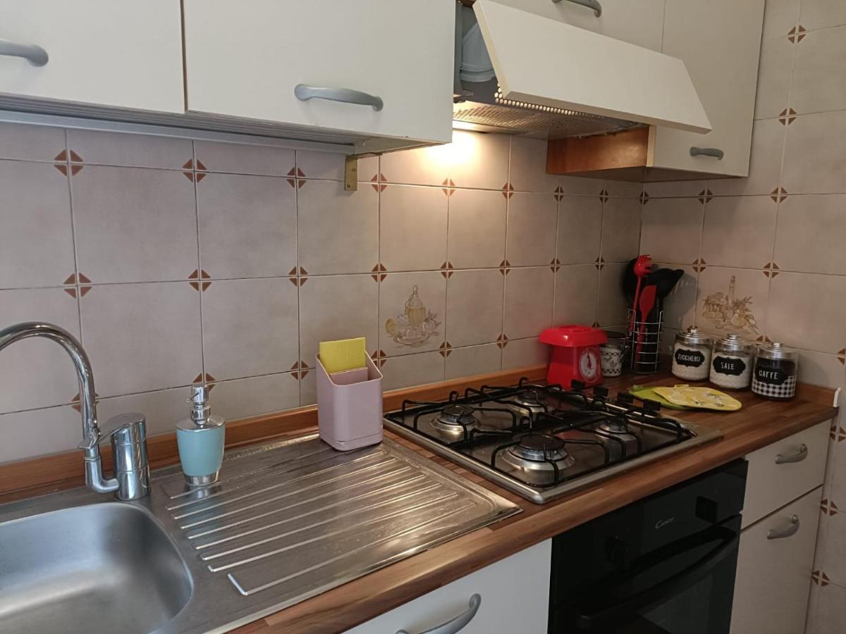 ליירנה Riva Bianca Castle Holiday Home מראה חיצוני תמונה