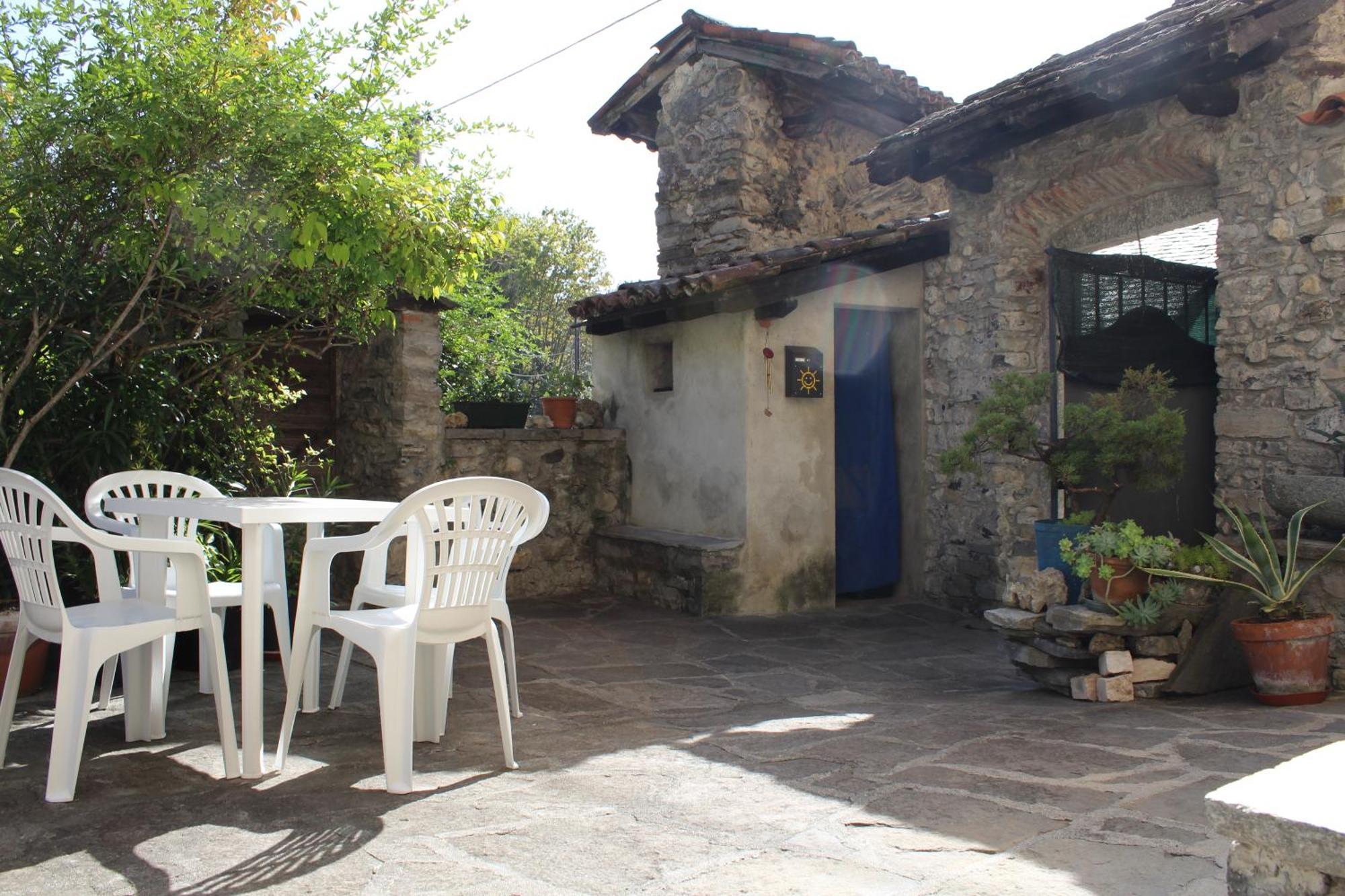 ליירנה Riva Bianca Castle Holiday Home מראה חיצוני תמונה