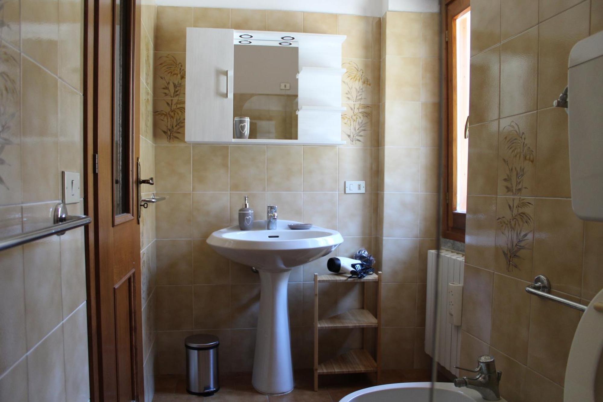 ליירנה Riva Bianca Castle Holiday Home מראה חיצוני תמונה