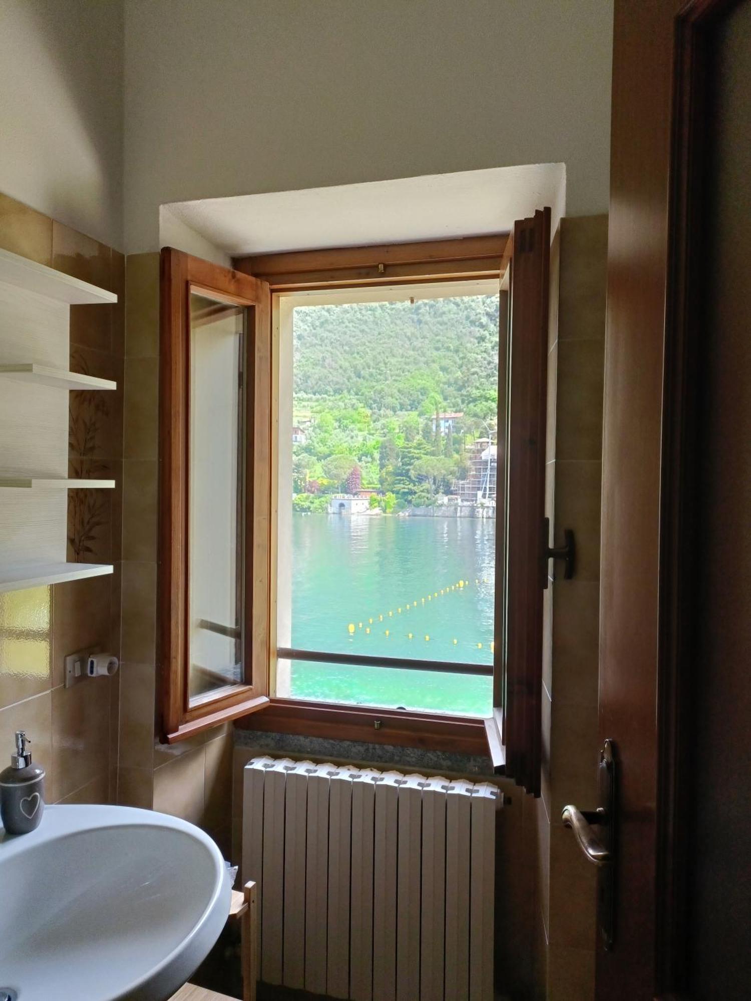 ליירנה Riva Bianca Castle Holiday Home מראה חיצוני תמונה