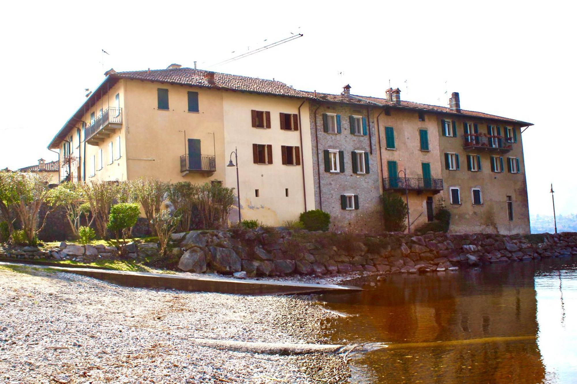 ליירנה Riva Bianca Castle Holiday Home מראה חיצוני תמונה